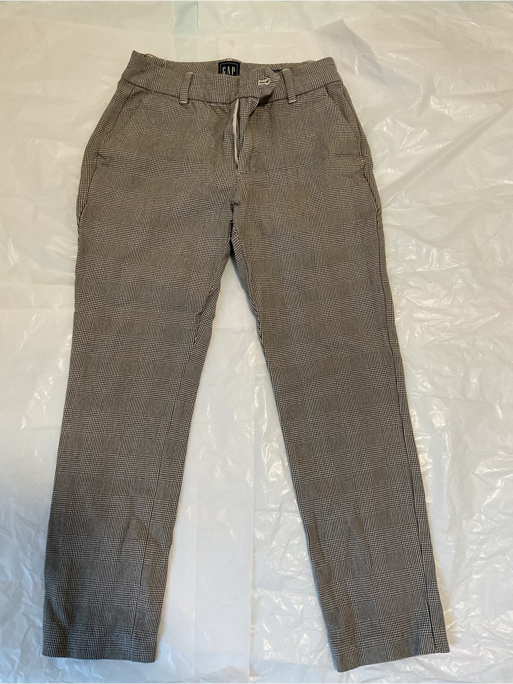 GAP Size 0 Women’s Gray Plaid Ankle Pants